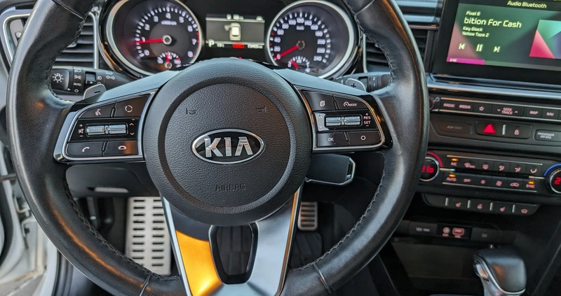 Kia Ceed cena 72999 przebieg: 71000, rok produkcji 2019 z Szczecin małe 121